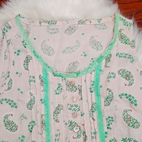 Cottagecore Paisley Button Front Tank Top - Picture 3 of 5